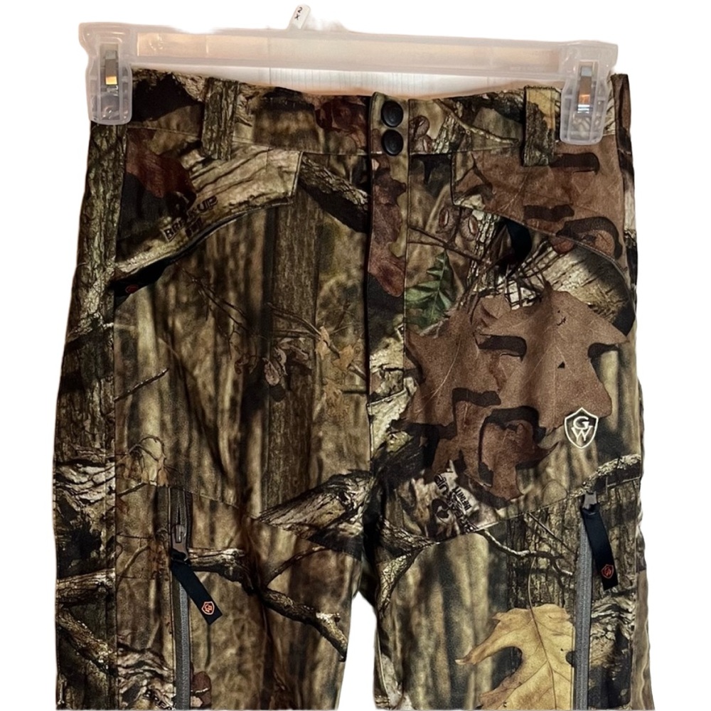 Game Winner brand size M (youth)